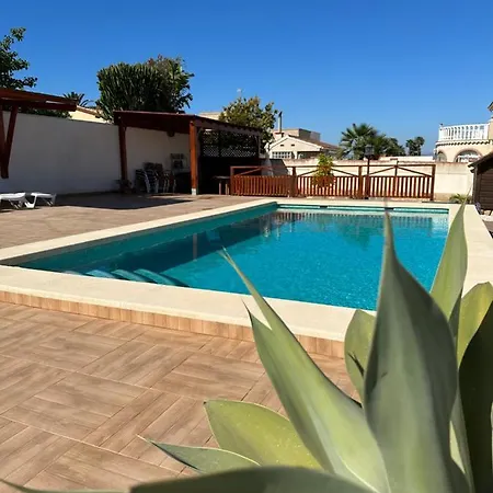 Con Piscina Privada Holiday home