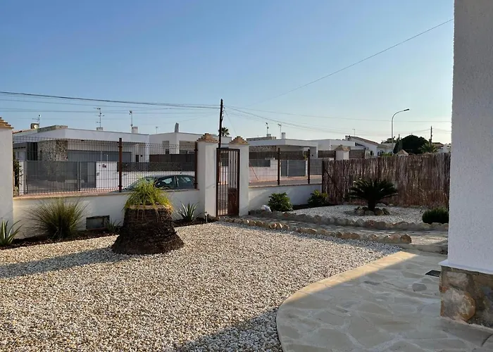 Con Piscina Privada Casa vacanze *